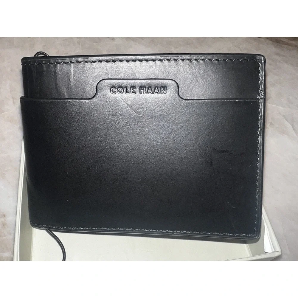 COLE HAAN MEN'S LEATHER RFID PROTECTED BIFOLD 6 POCKET WALLET BLACK (NEW in box)
